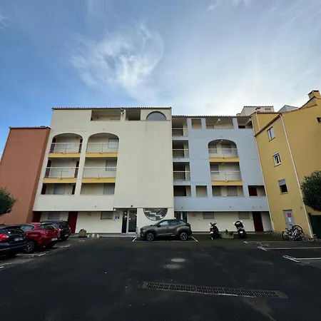 شقة T2 Cap D Au Calme Proche Toute Commodite Port Et Ile Des Loisirs